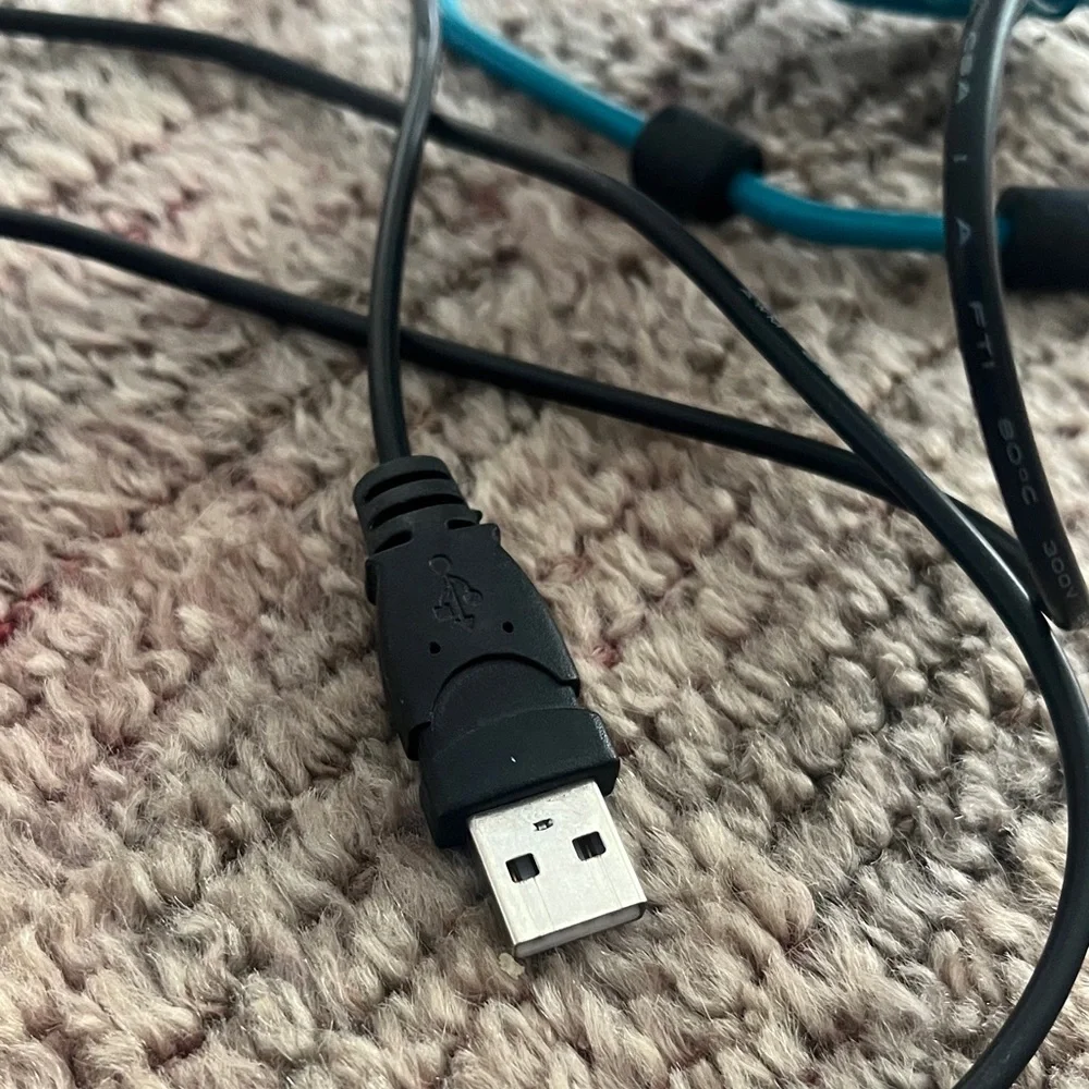 Room Essentials Blue USB Desk Fan - Picture 6 of 8